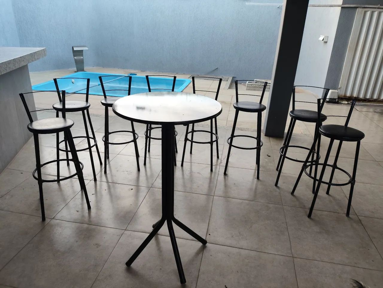 Combo mesa de centro + 8 cadeiras