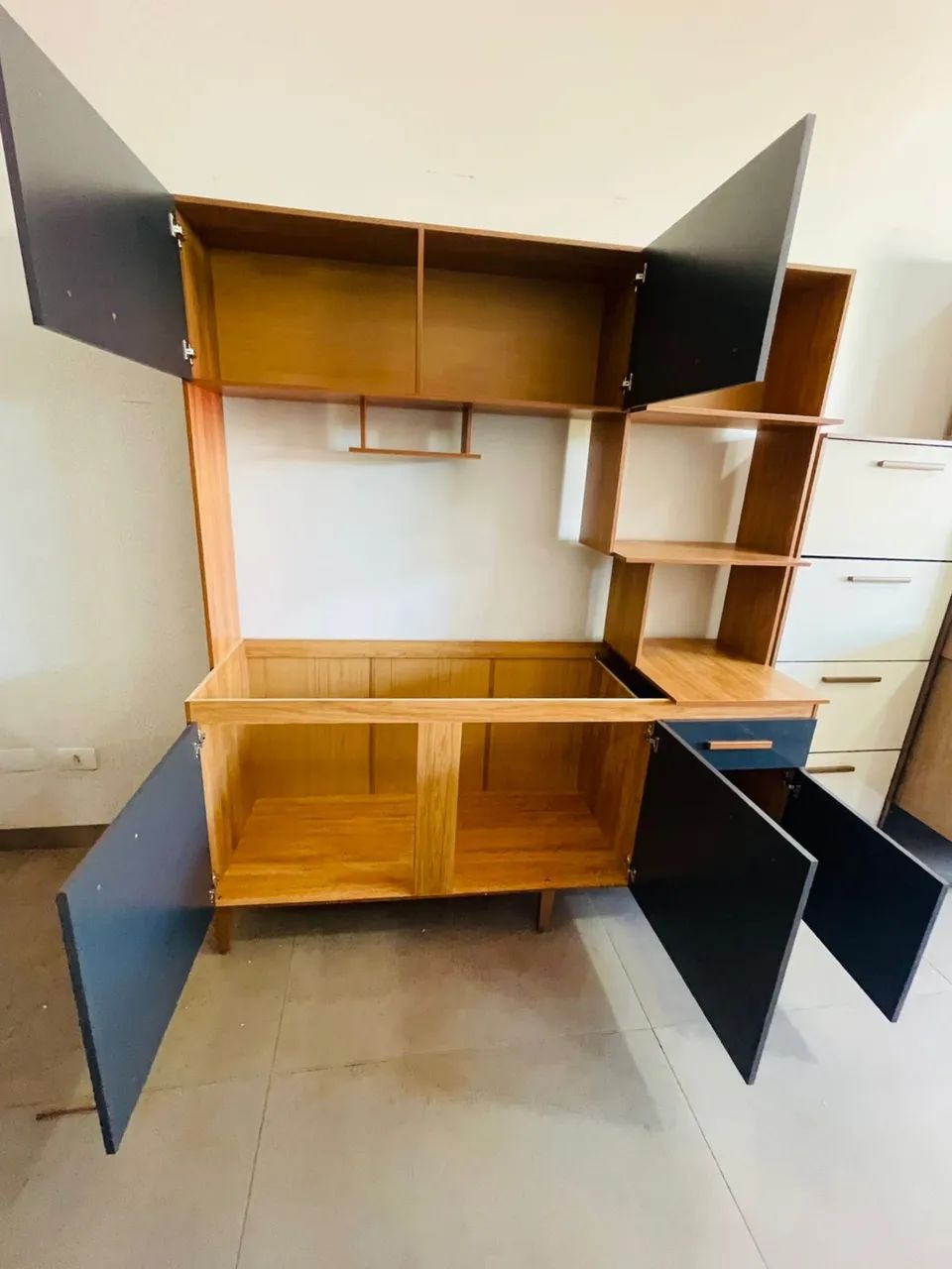 Cozinha compacta com espaço para microondas e forno nova, moderna e funcional. ? - Foto 5