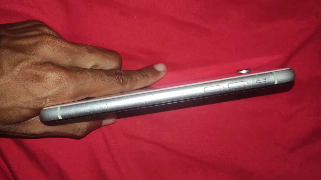 IPHONE XR 128GB BRANCO - Foto 2