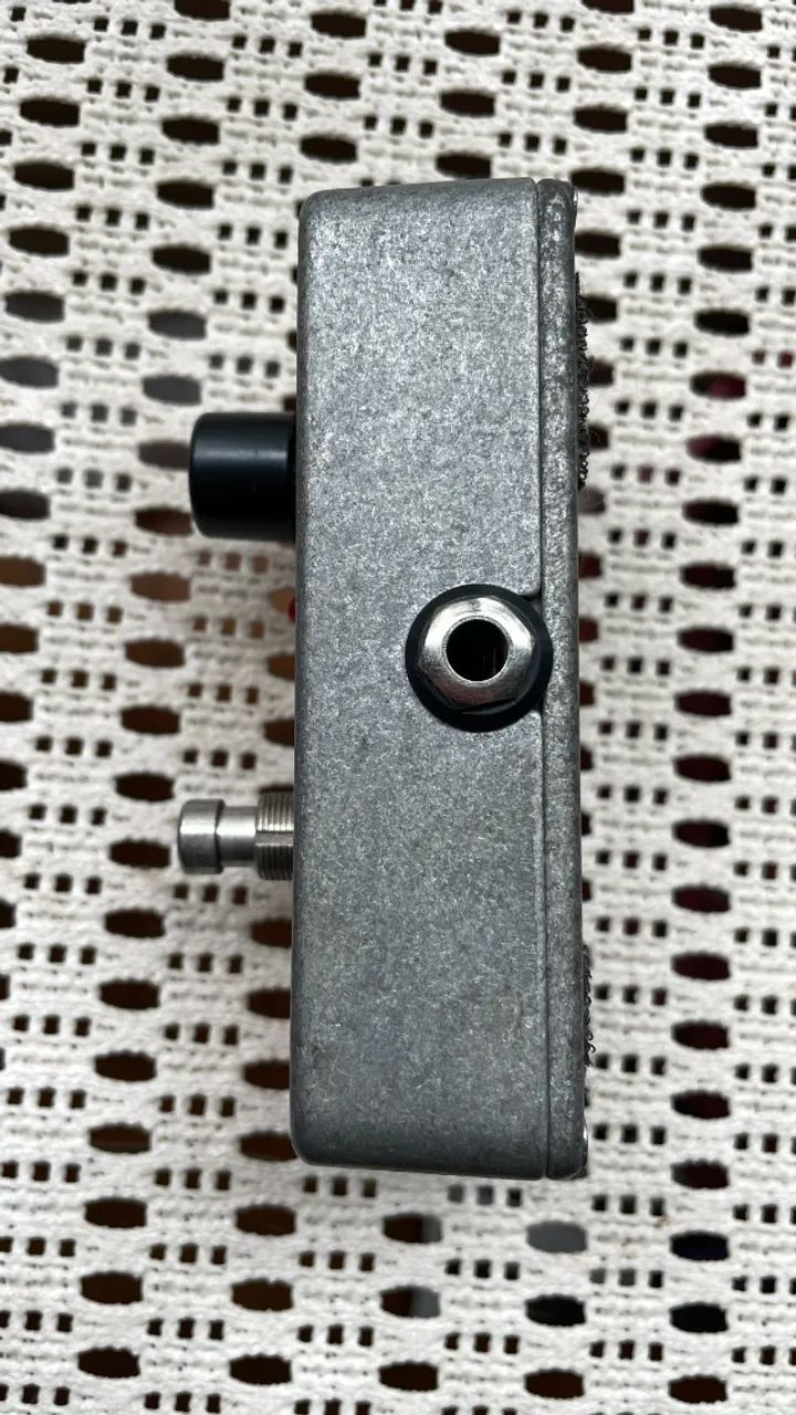Pedal Boost Electro Harmonix LPB-1 - Foto 2