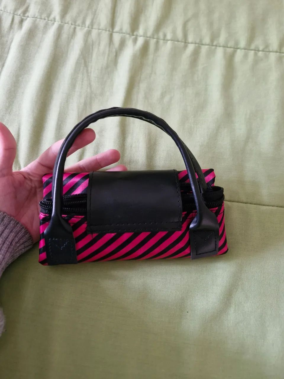 Bolsa grande listrada rosa e preto - Foto 3