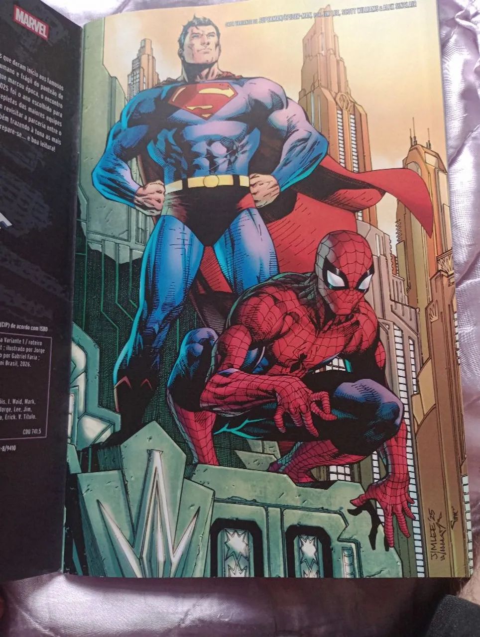 Superman e Homem Aranha capa Rafael Albuquerque  - Foto 3