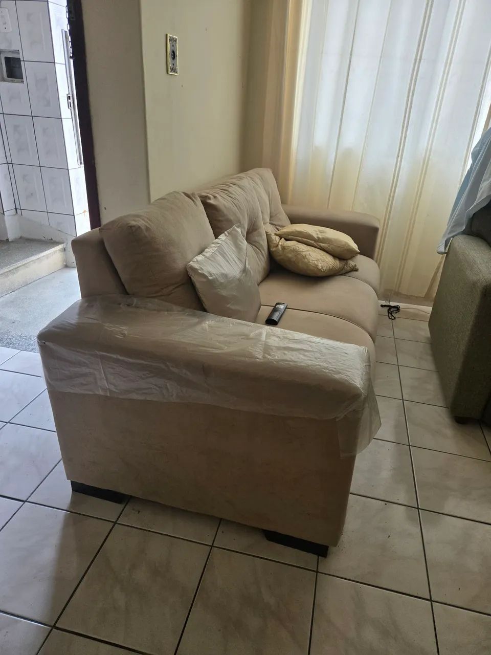 Sofá , 3 lugares !! Oportunidade!! - Foto 2