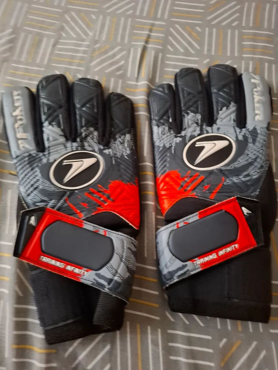 Luva goleiro  - Foto 2