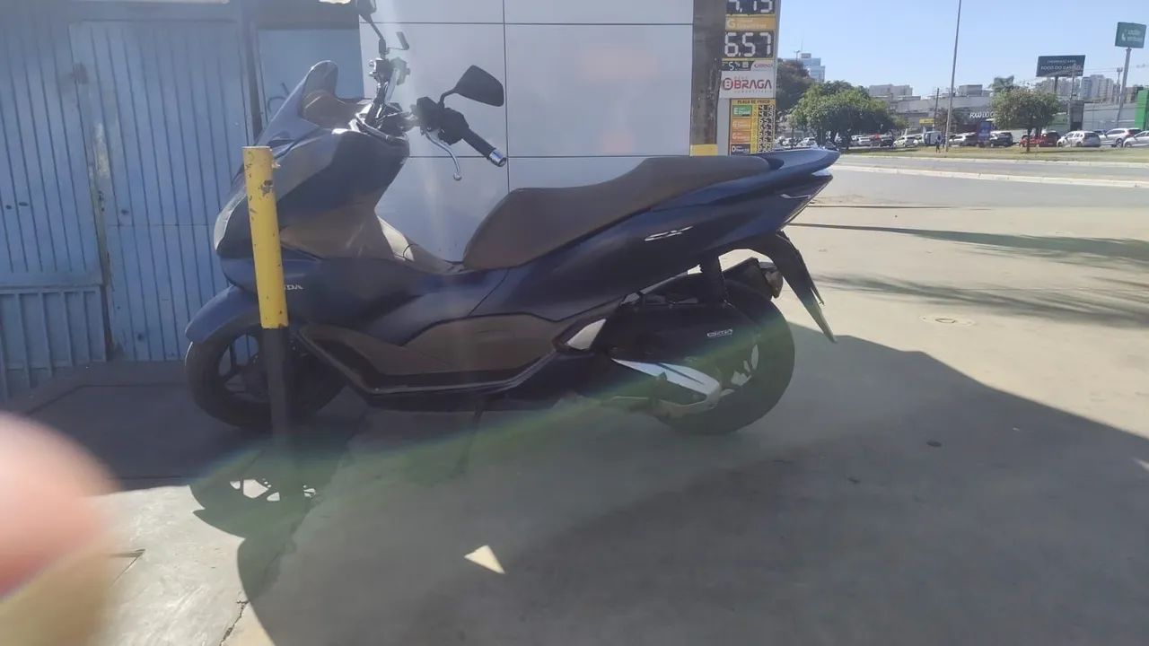 PCX 2024 DLX  - Foto 2