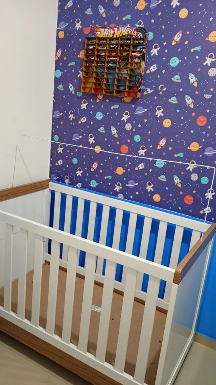 Berço infantil, vira cama. Madeirado 