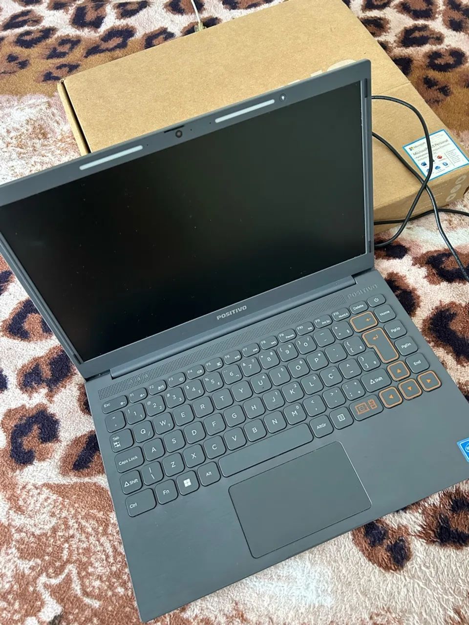 Notebook positivo vision C14 