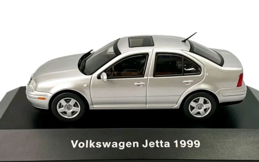 Miniatura Volkswagen Jetta  - Foto 2