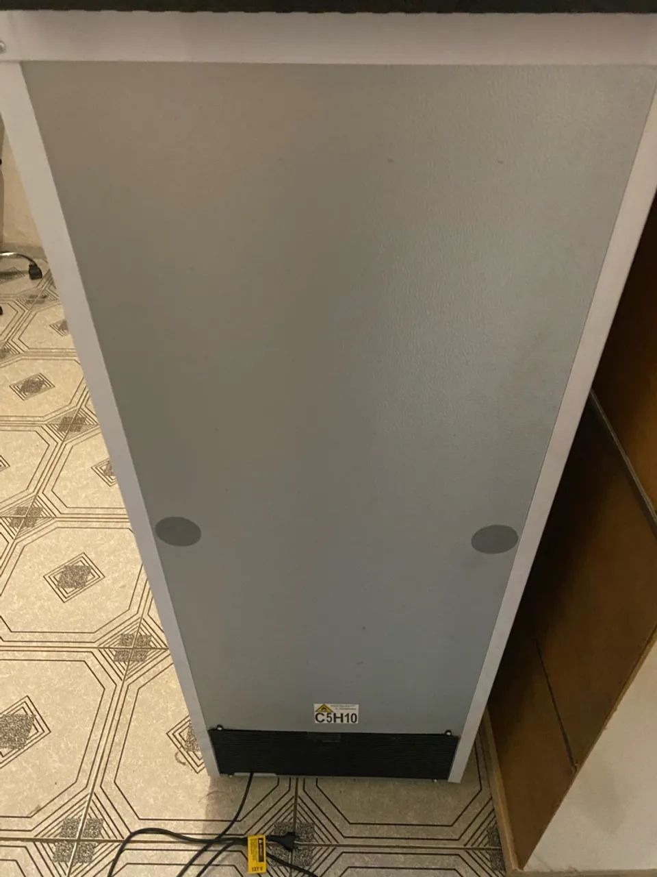 EOS Ice Compact EEV210B ? Expositor Vertical  - Foto 3