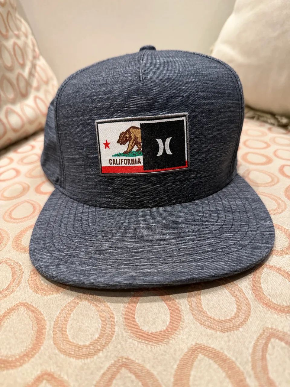 Boné Hurley nike dri fit cinza