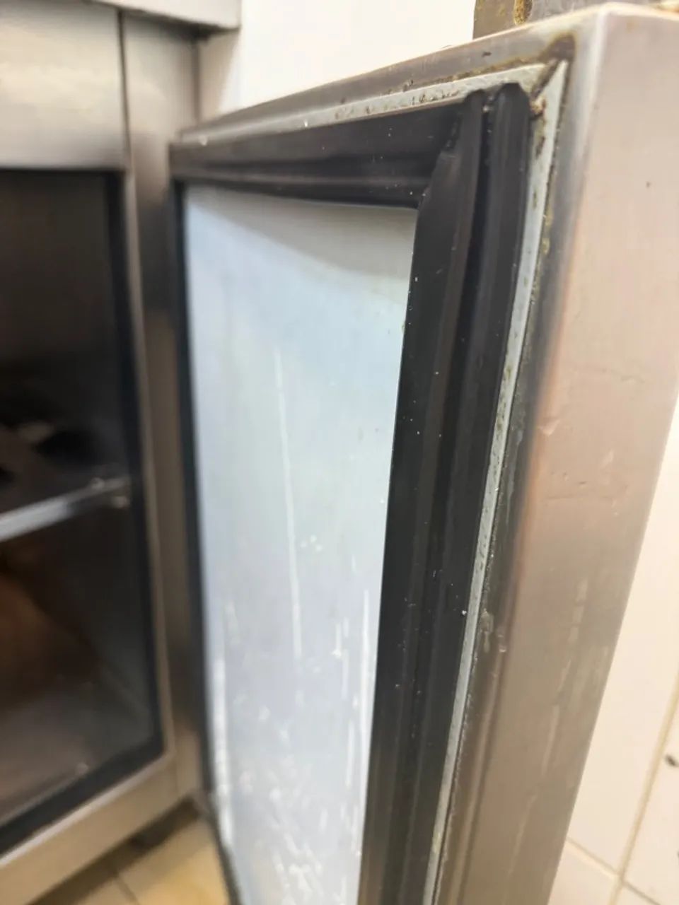 BALCÃO REFRIGERADO 4 PORTAS - Foto 5