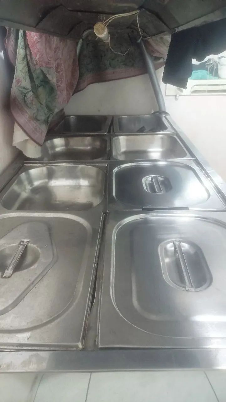 Buffet simples usado e funcionando 