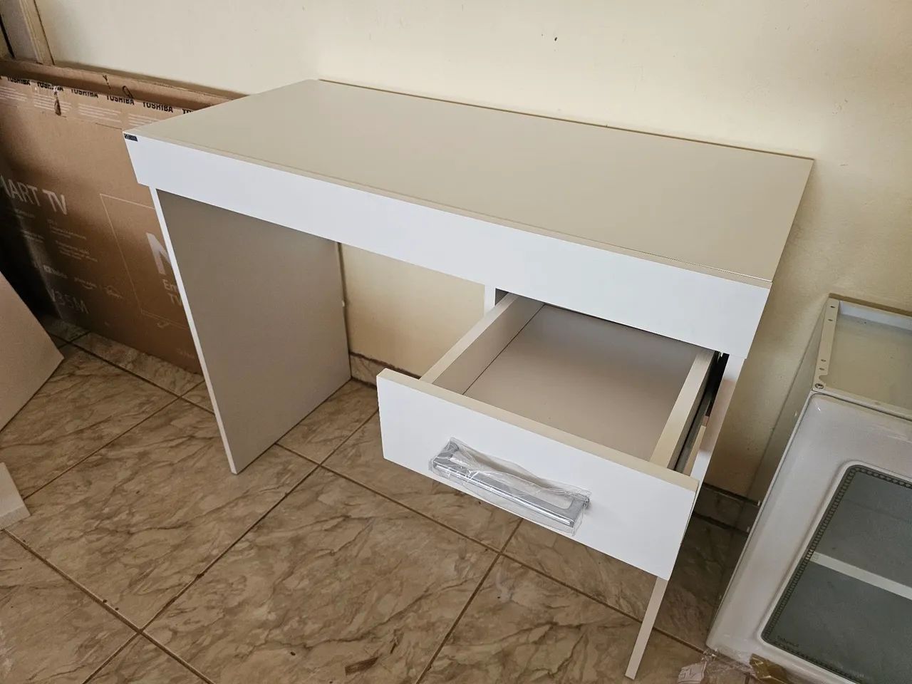 Escrivaninha nova - Foto 2