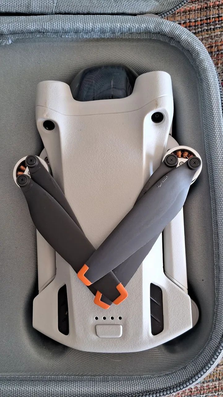 Drone DJI Mini 3 Pro - Estado de Novo + Cartão Lexar 128GB V30 + Case - Foto 5