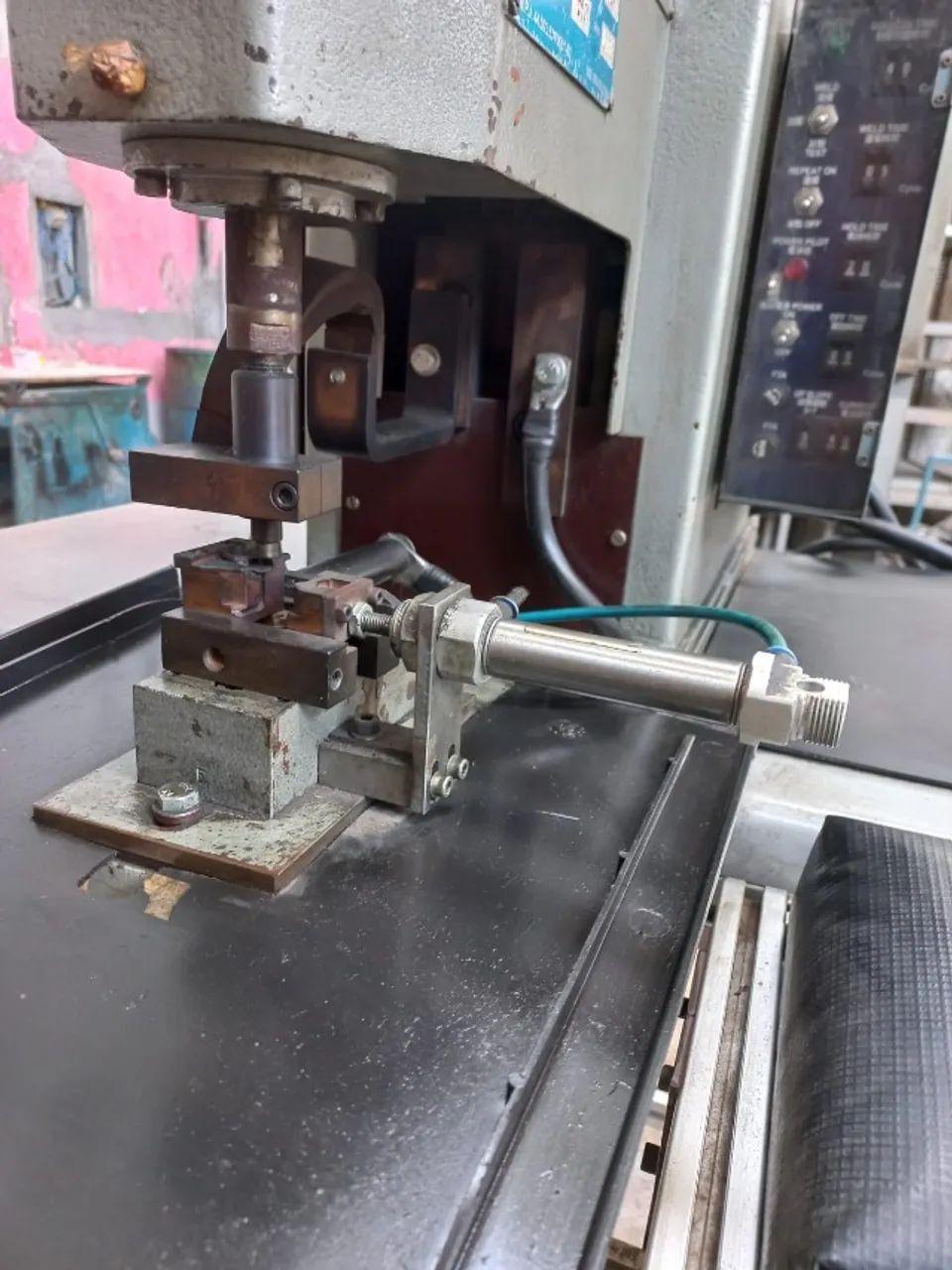 Solda De Projeção Lbm 40 Kva Tipo Spm 40 / 01122 Cinza 220v - Foto 2