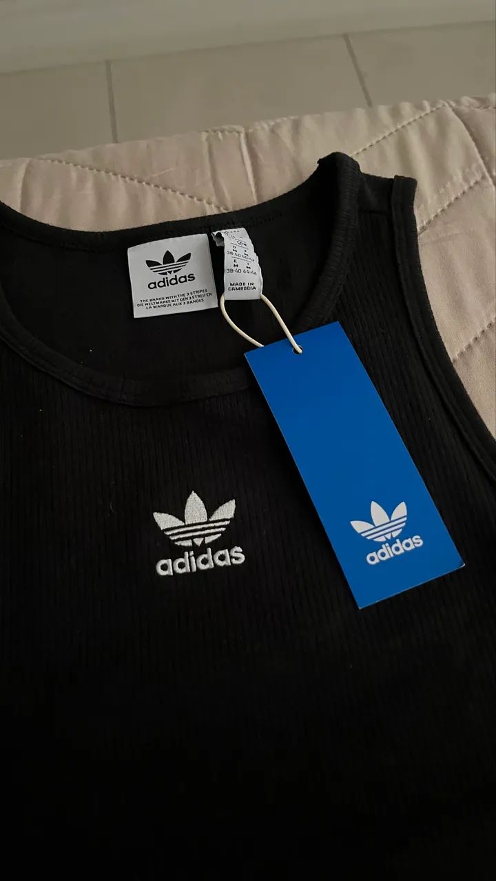Blusa Adidas com etiqueta  - Foto 2