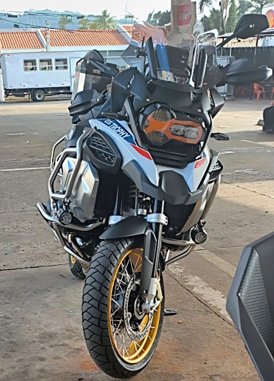GSA 1250 TROPHY