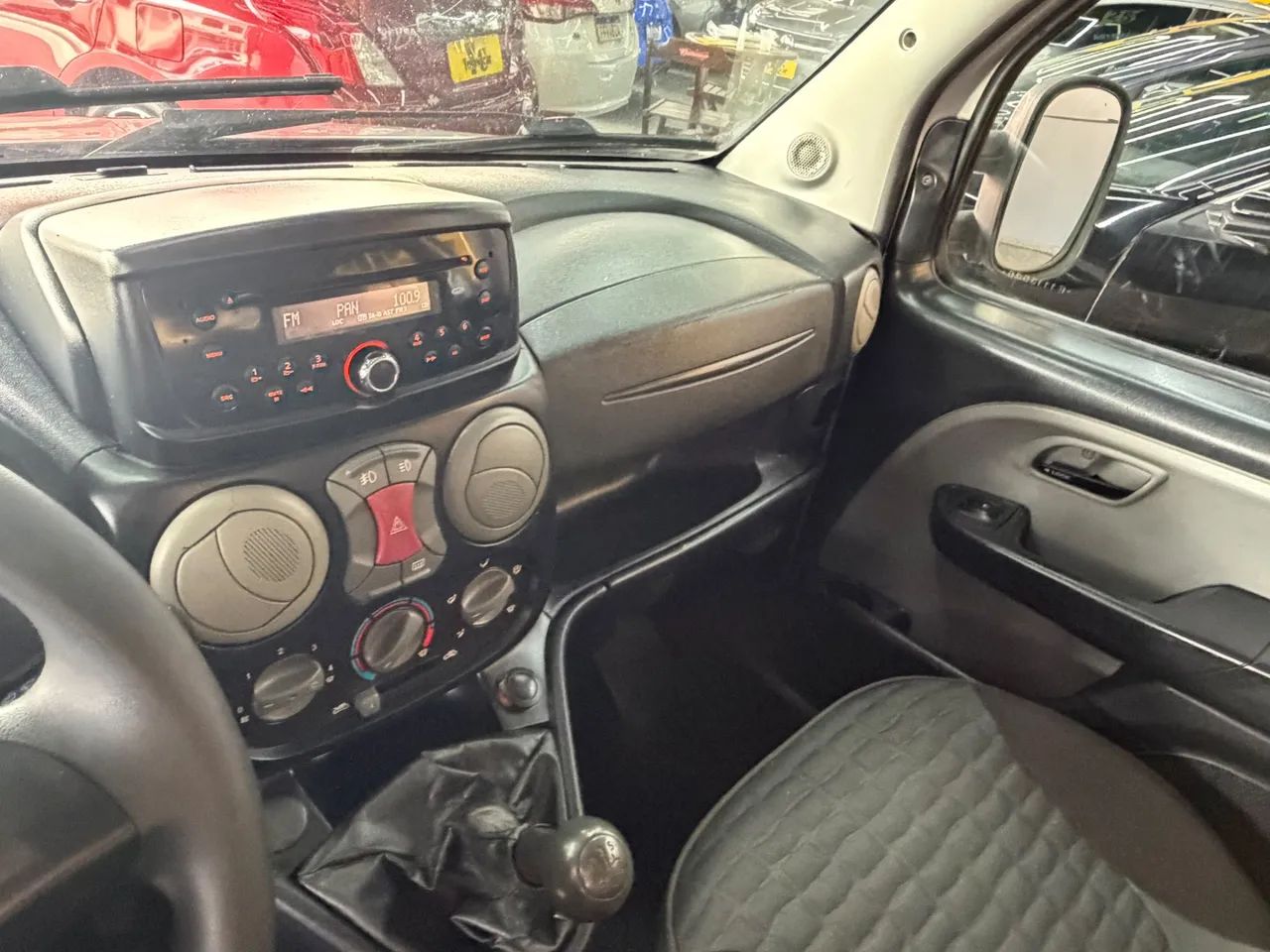 Fiat Doblo Adv. XINGU LOCKER 1.8 Flex 16V 5p, foto 12 de 20