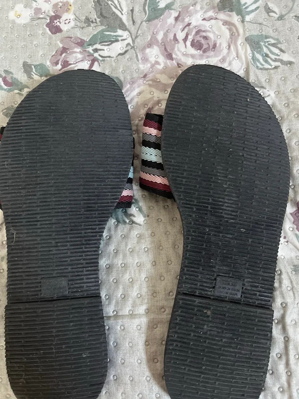 Sandália colorida Havaianas - Foto 4