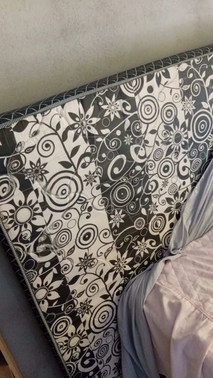 Cama casal com colchão  - Foto 2