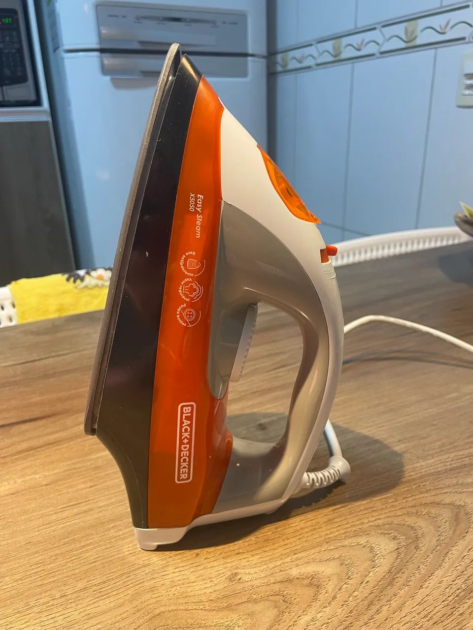 Ferro de passar a vapor black Decker
