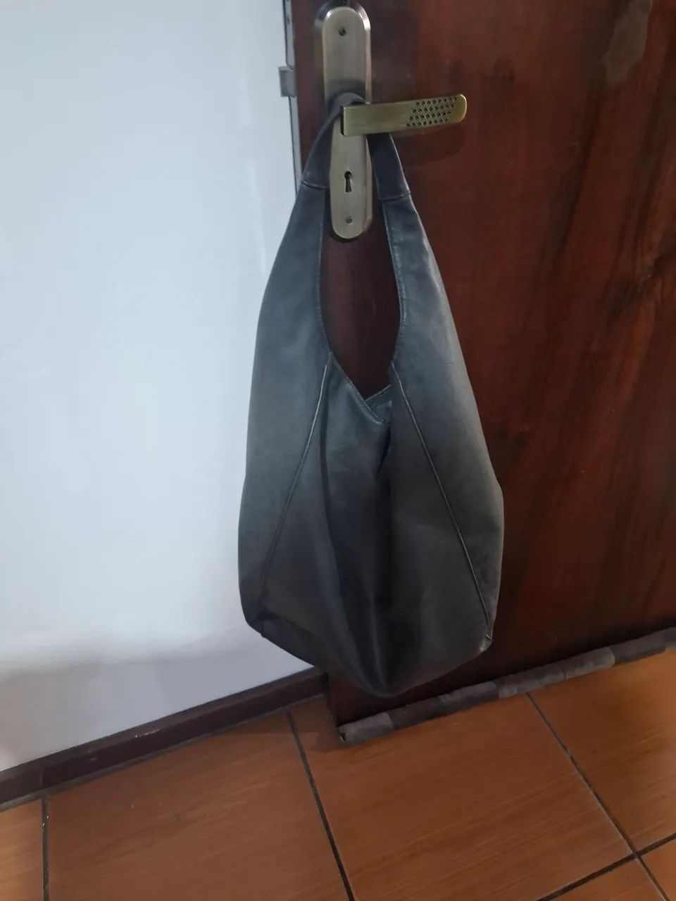 2 bolsas usada bom estado  - Foto 3