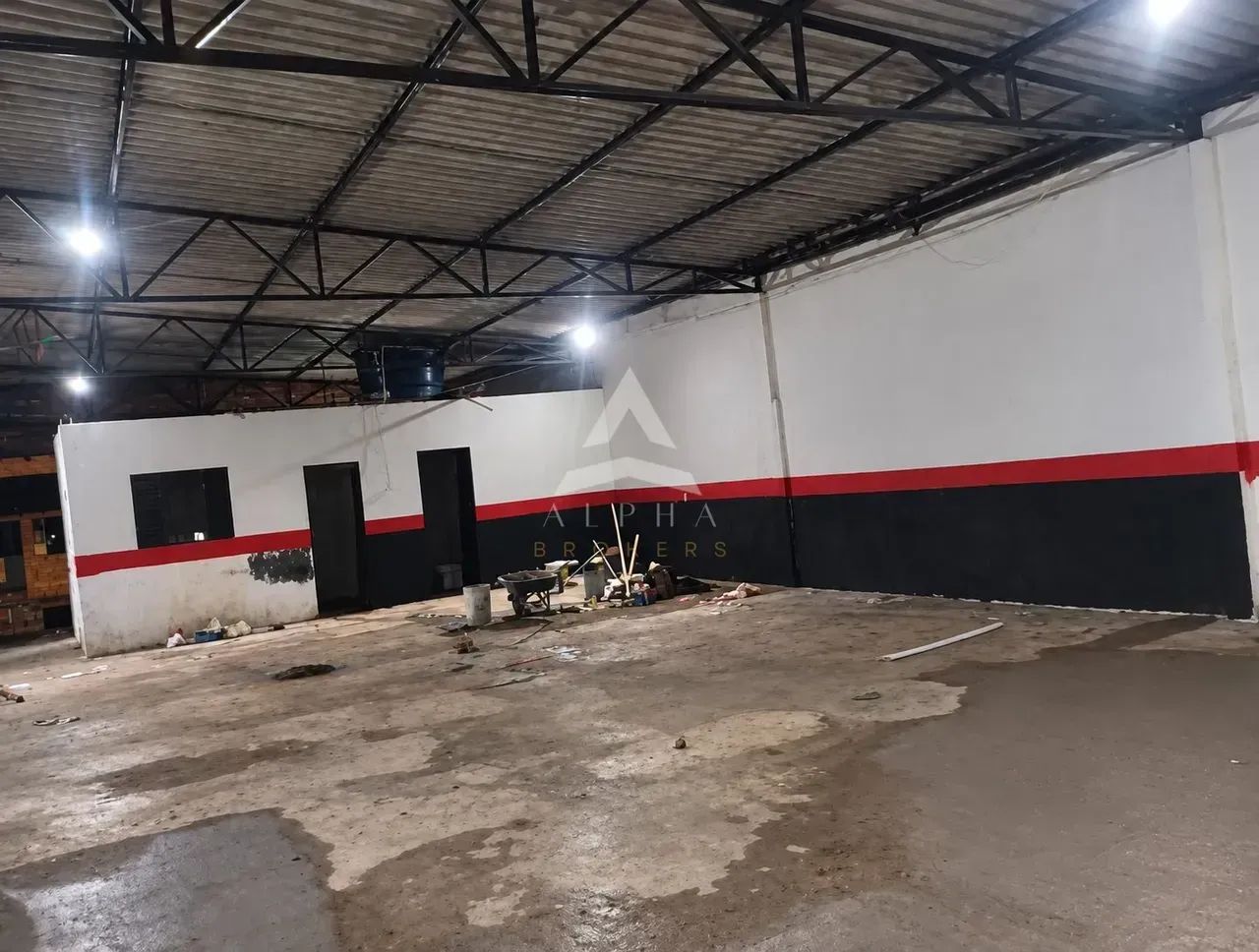 Galpão com 270m² - À Venda - Foto 4