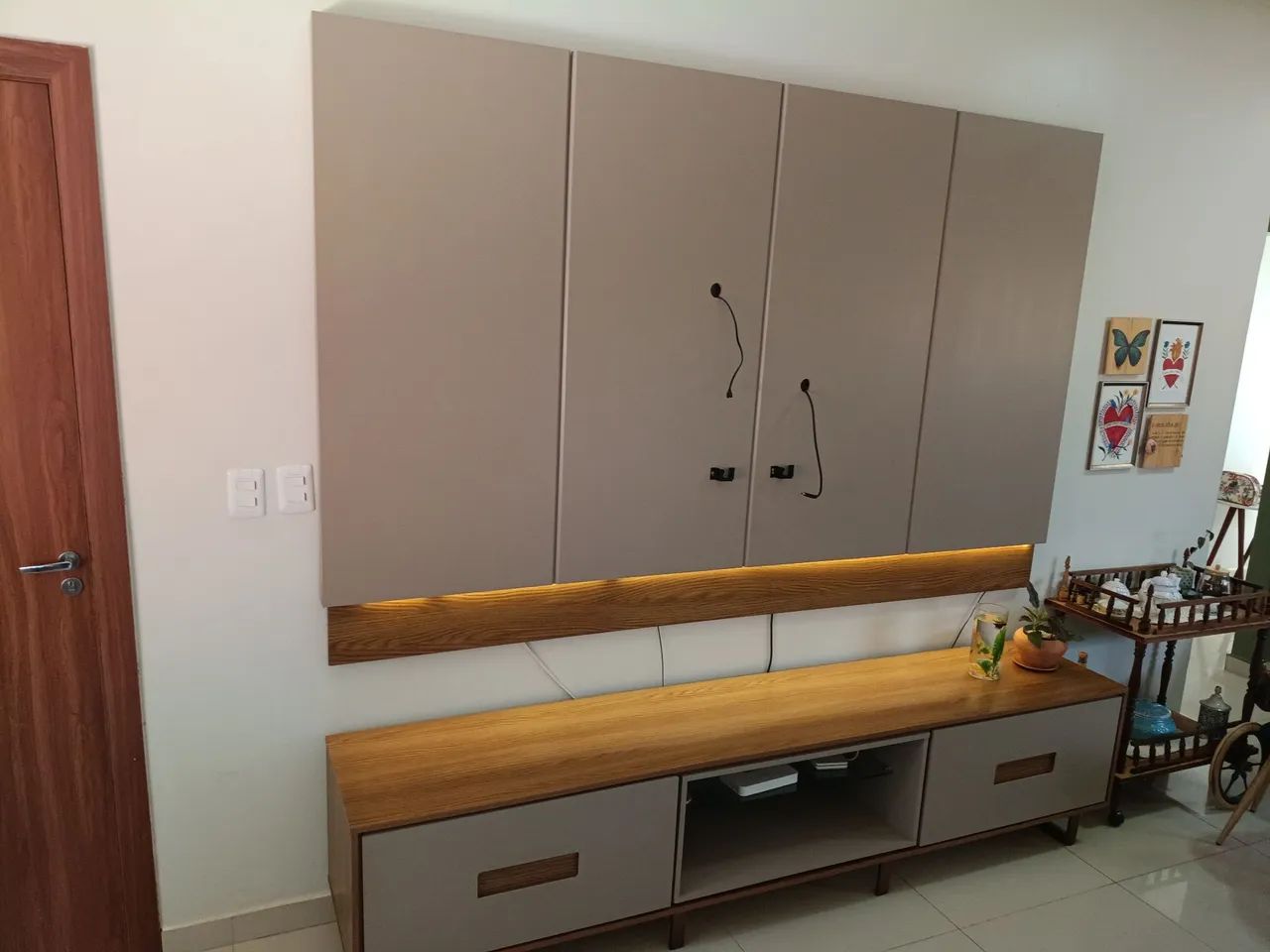 Painel de TV e rack 2,5m
