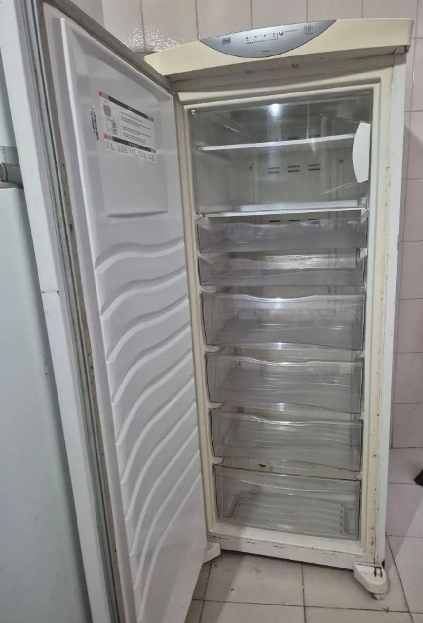 Freezer Vertical Brastemp 1 Porta 197L Usado - Foto 2