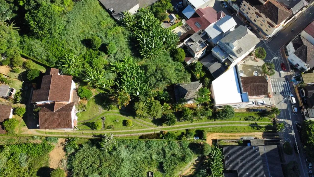 Lote/Terreno com casa no Centro de Domingos Martins - Espírito Santo