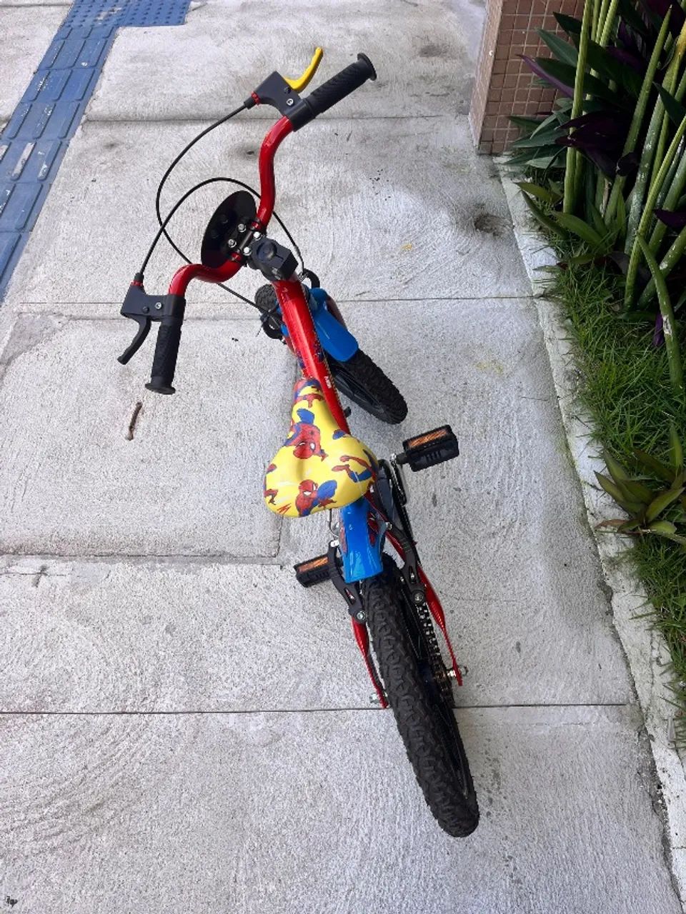 Bicicleta aro 16 marca Nathor - Homem Aranha - Foto 3