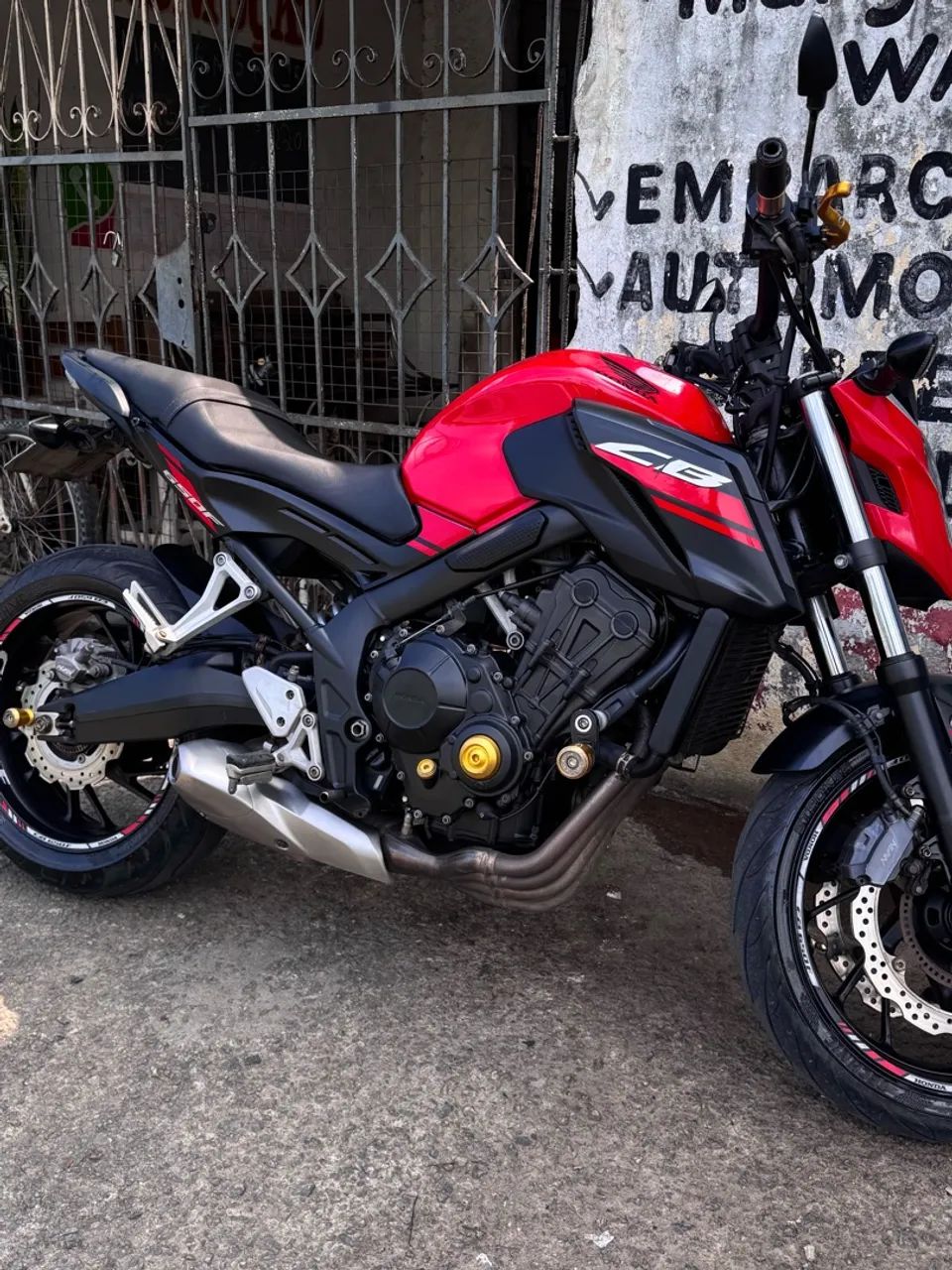 CB650F SÓ PEGAR E ANDAR 