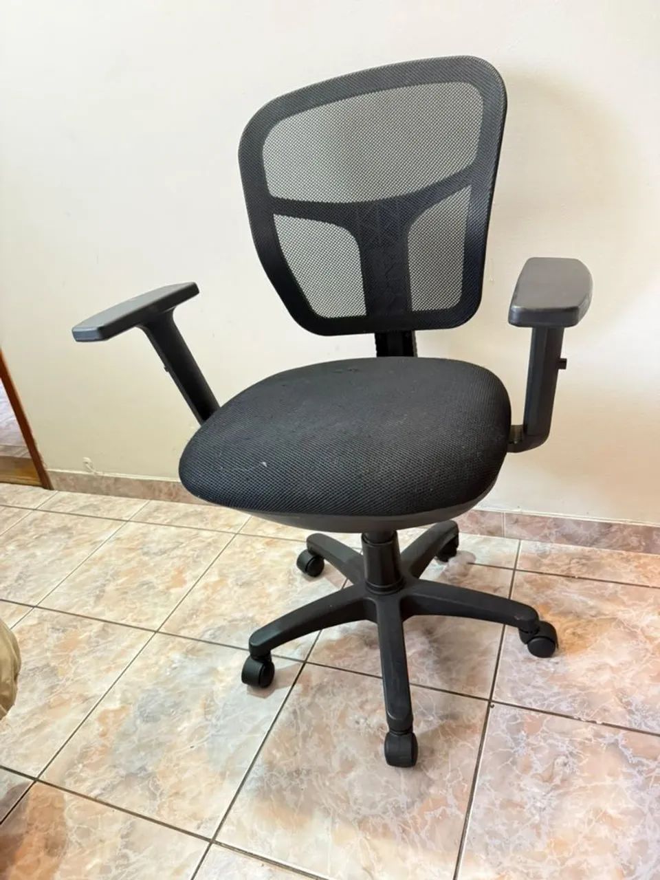 Cadeira Para Escritório Giratória - Foto 4