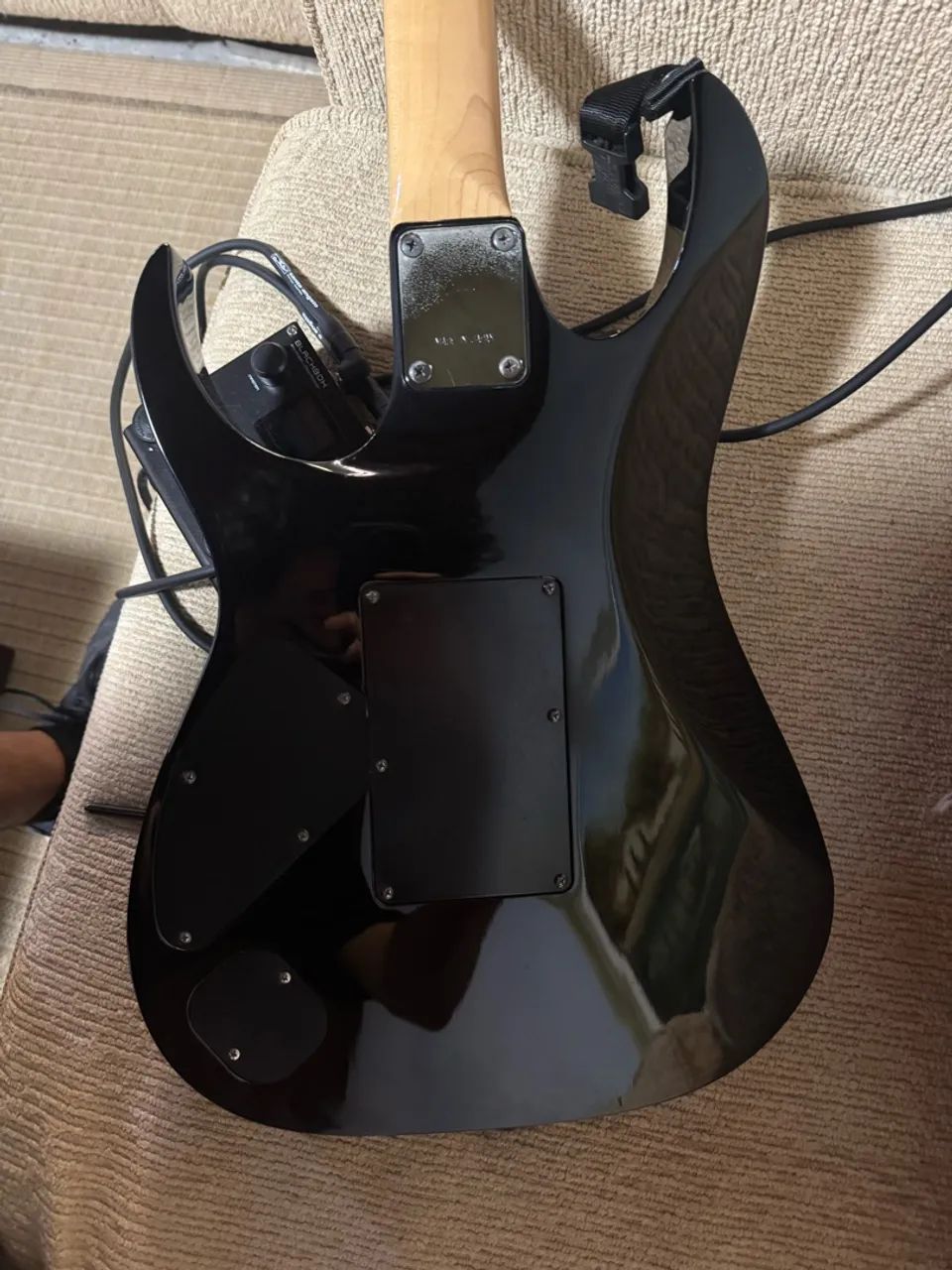 Ibanez RG560 EMG Fujigen Japão + capa - Instrumentos musicais