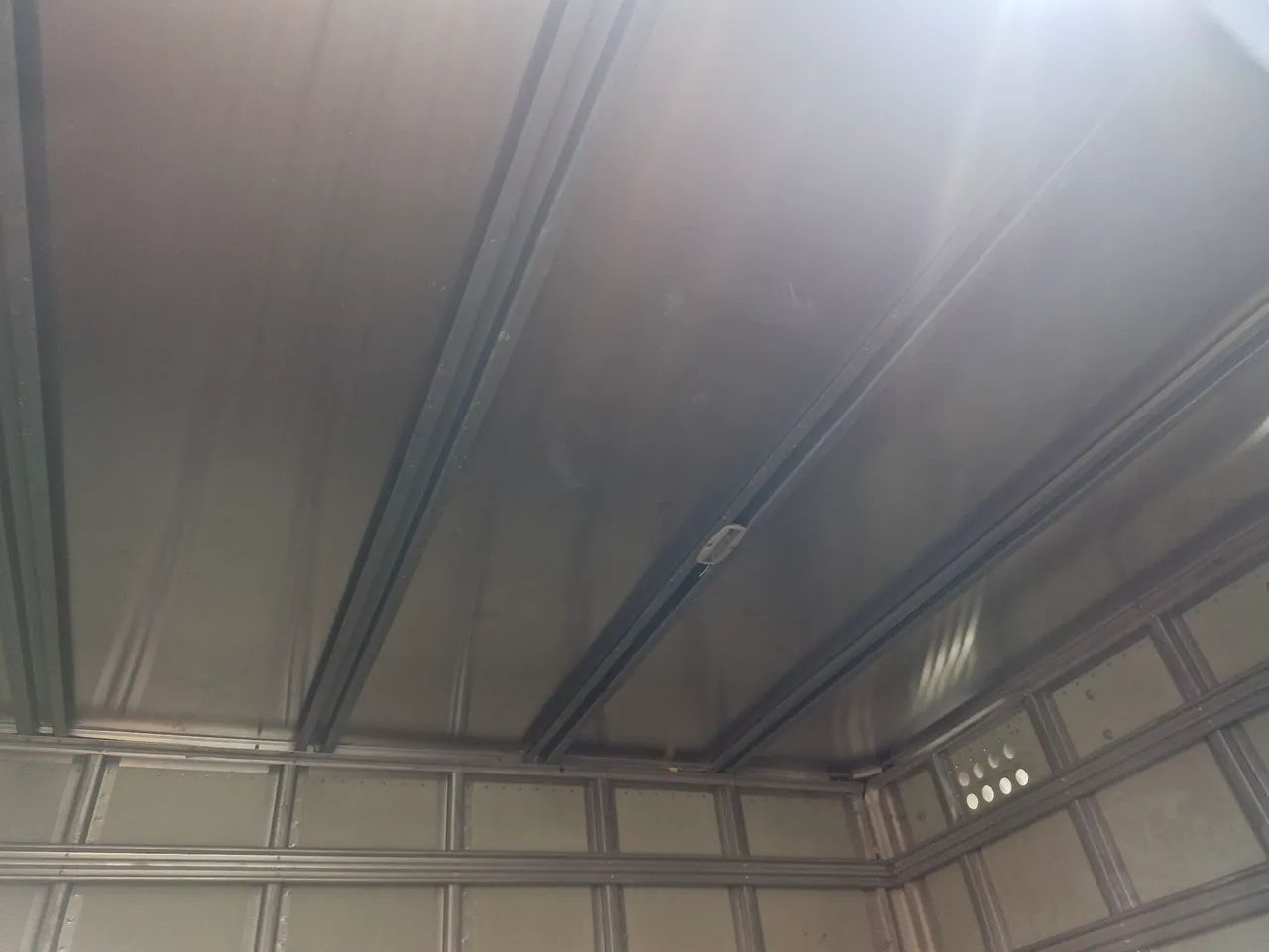 Caminhão Ford Transit - Foto 4