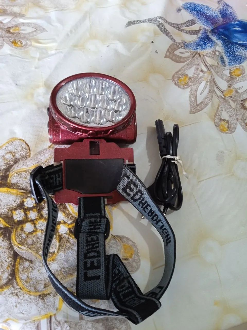 Lanterna de cabeça com led regulavel  - Foto 3