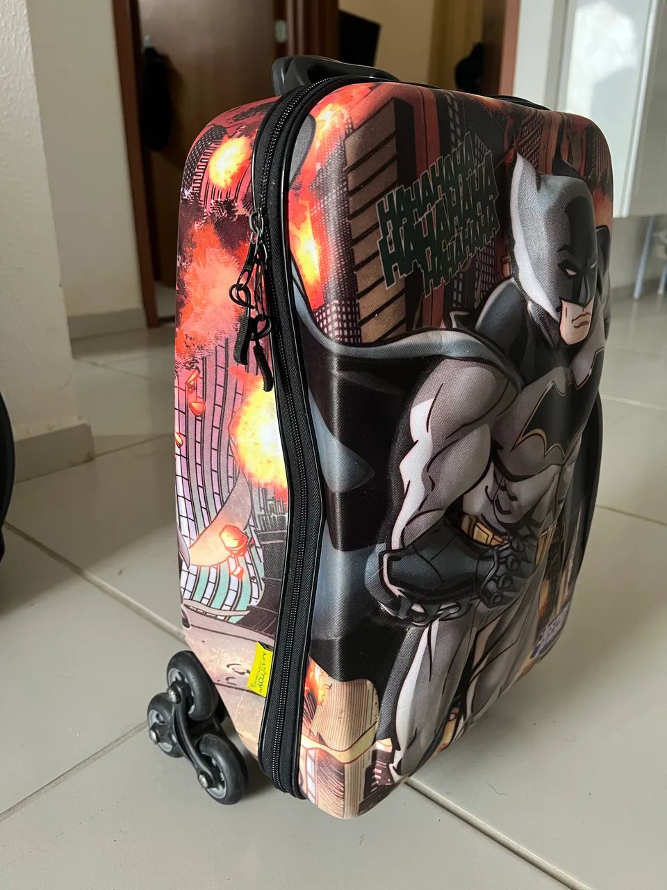 Mochila 3D batman, rodinha tripla, Diplomata - Foto 5