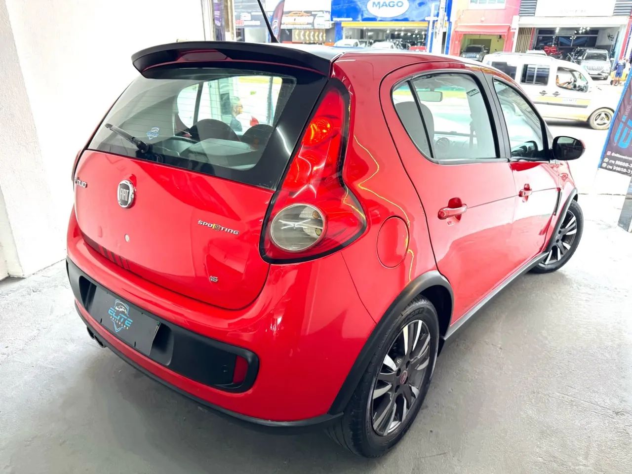 Fiat Palio Sporting 1.6 Flex 16V 5P 2014 - Foto 4