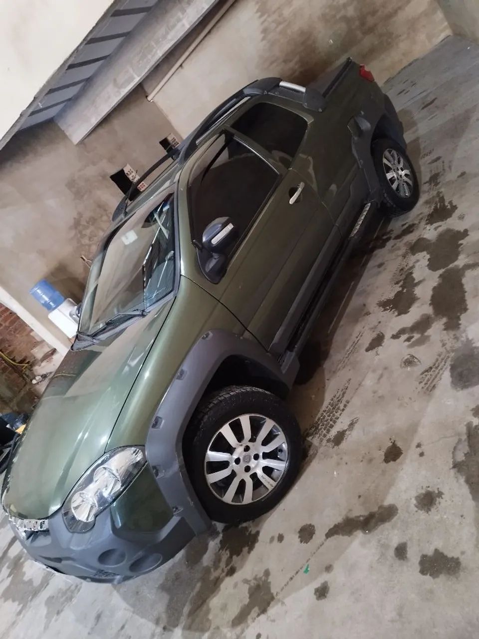 Fiat Strada Adventure1.8/ 1.8 Locker Flex CD 2014 - Foto 4