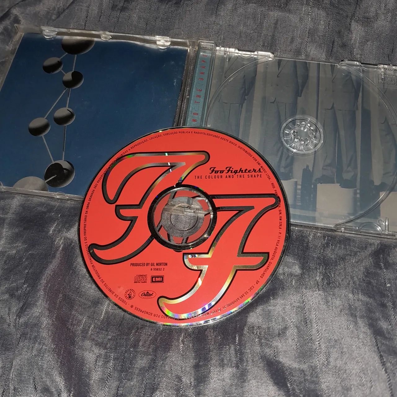 Lote cds Foo fighters - leia - Foto 4