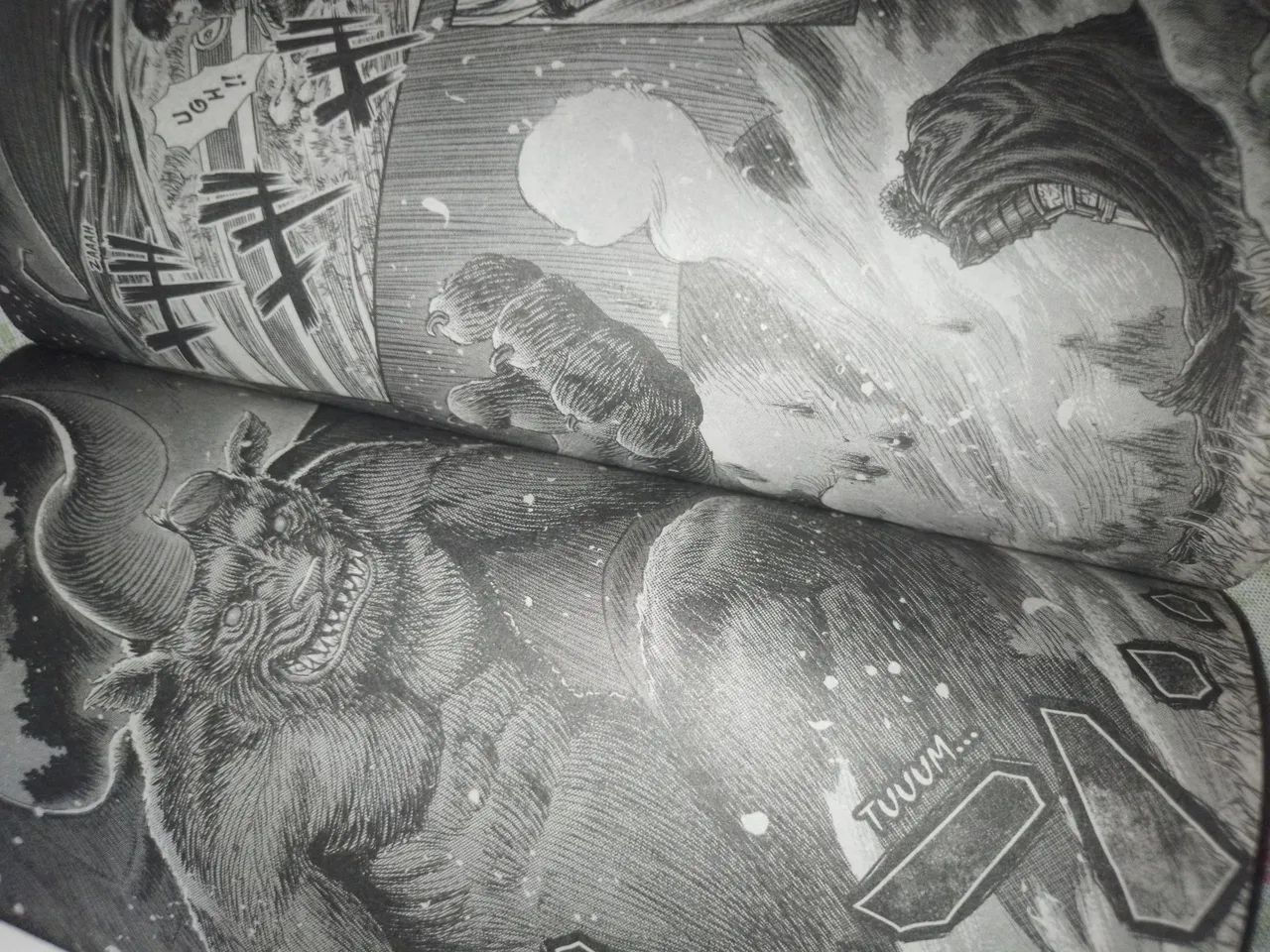 3 volumes de Berserk  - Foto 5