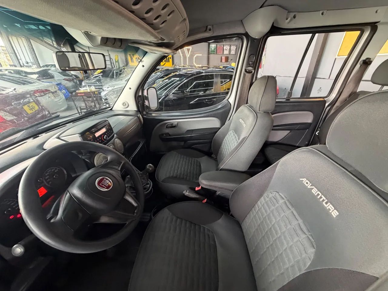 Fiat Doblo Adv. XINGU LOCKER 1.8 Flex 16V 5p, foto 15 de 20