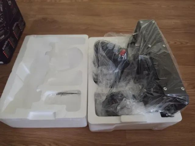 Thrustmaster HOTAS Warthog Flight Stick and Throttle for PC - Foto 2