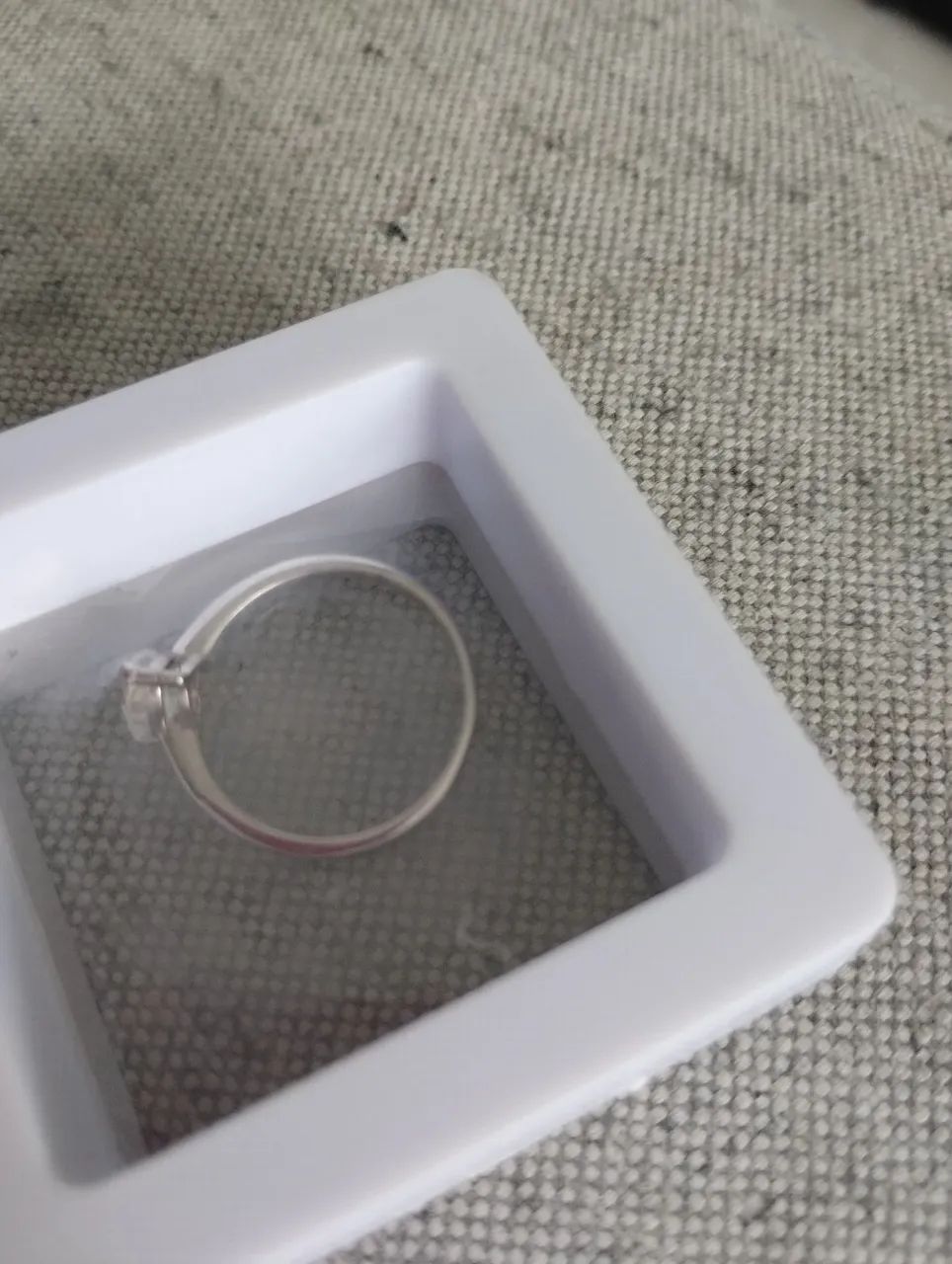 VENDO ANEL EM MOISSANITE MODELO CORAÇÃO  - Foto 4