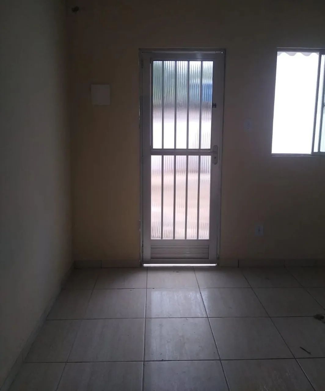  Alugo Casa 2 andar - Foto 2