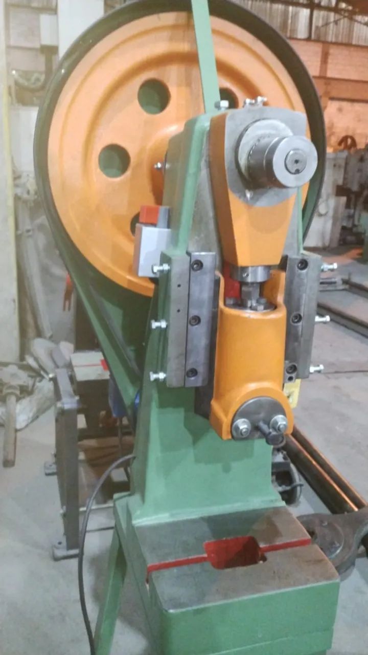 Prensa Excêntrica Real 12 Toneladas - Modelo PER 12 TON - (Reformada) - Foto 3