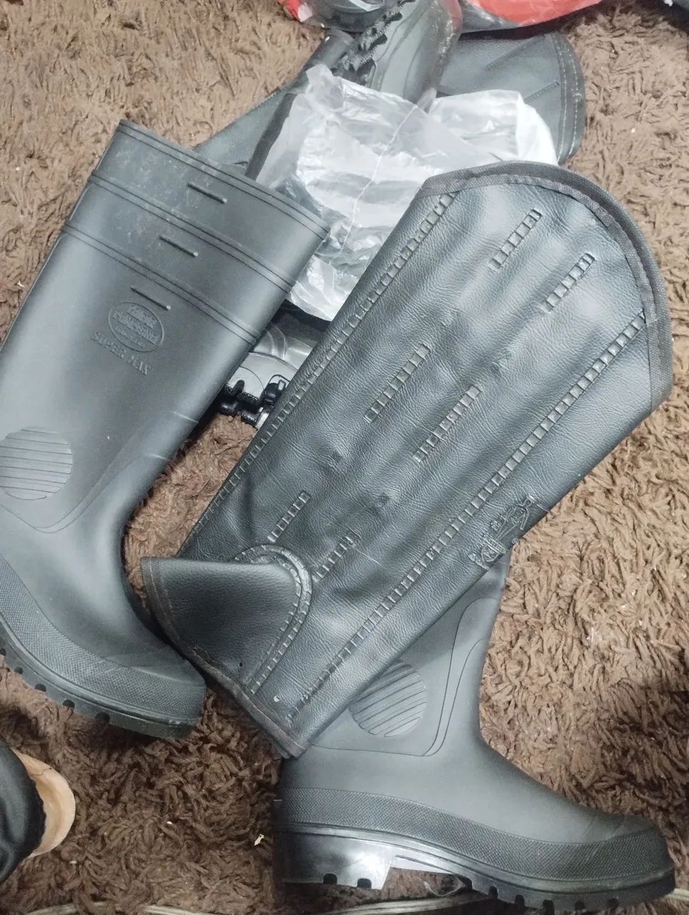 Vendo Produtos IPIS Bota, Óculos, Perneira, capacete 