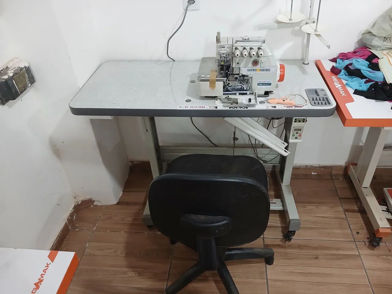Máquina overlok ponto cadeia  - Foto 3
