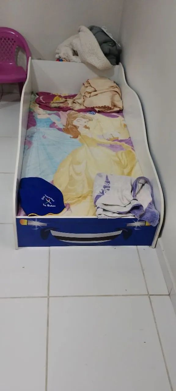 Cama infantil usada poucas vezes 