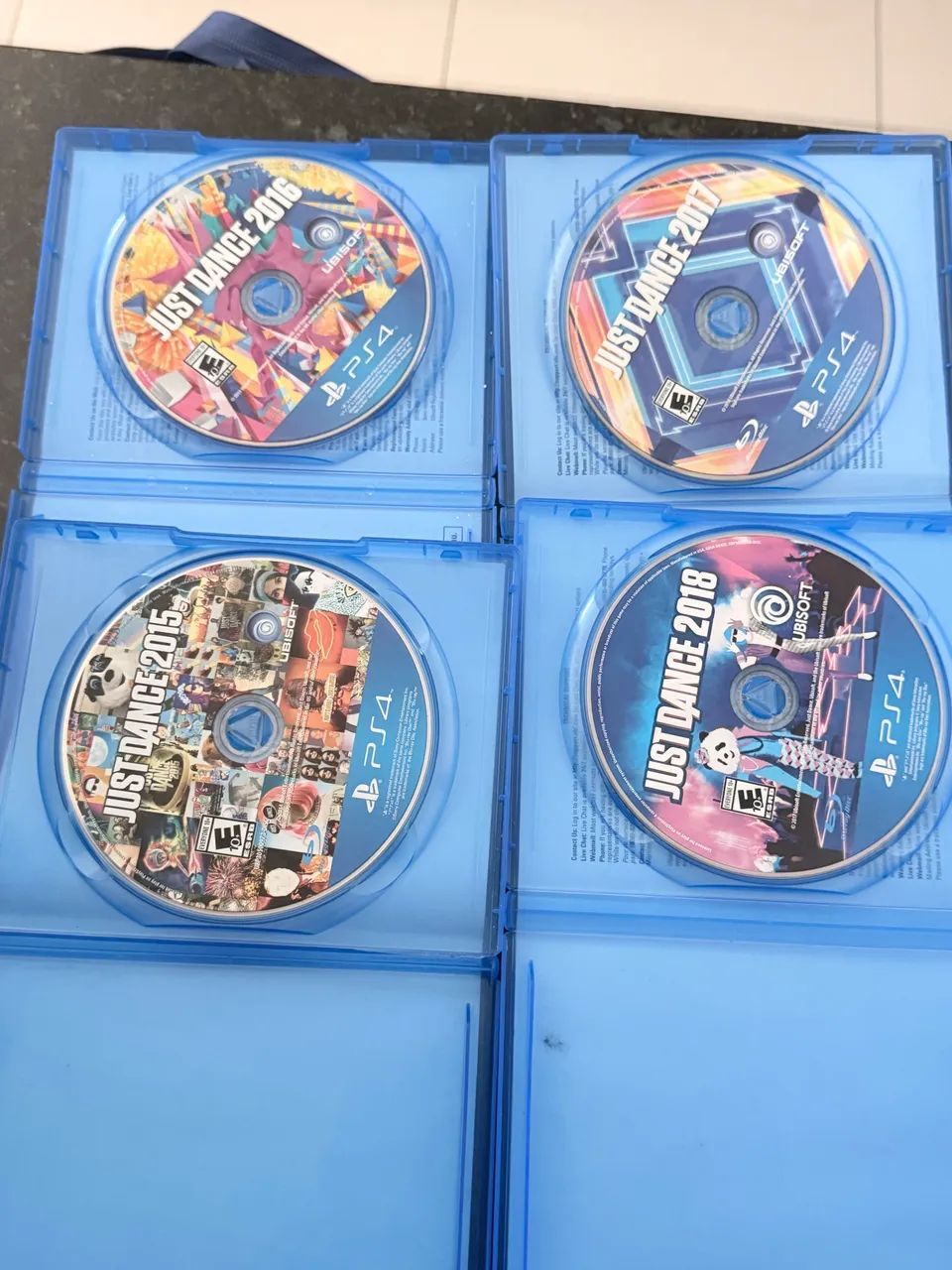 PS4 + 5 Jogos e Câmera correspondente - Foto 3